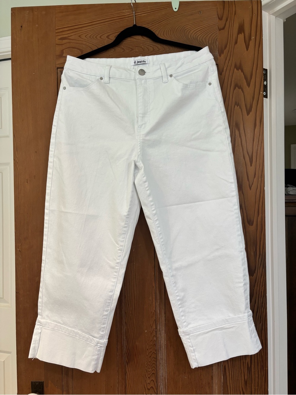 d. jeans White Cropped Straight-Leg Ankle Jeans Size 14